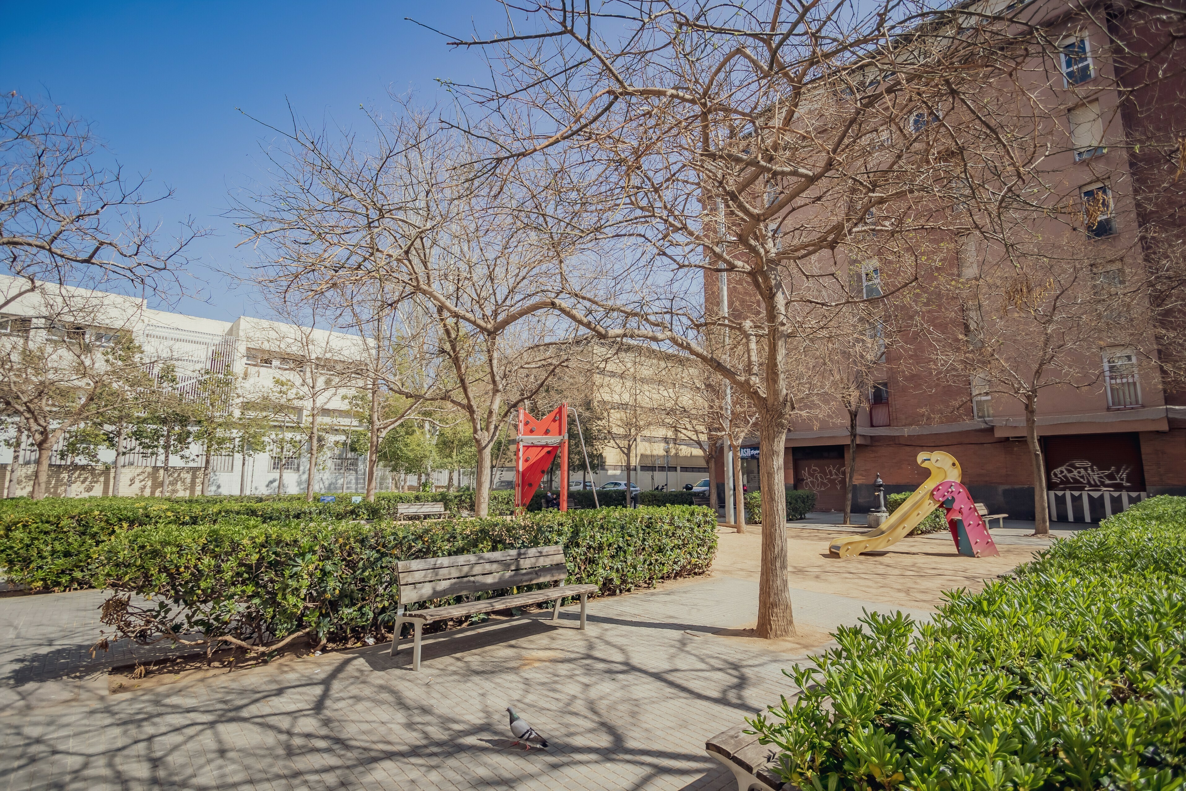Imagen para los medios:  22.	 Remodelación de la plaza situada entre la carretera de la Marina y el pasaje de Salvador Espriu