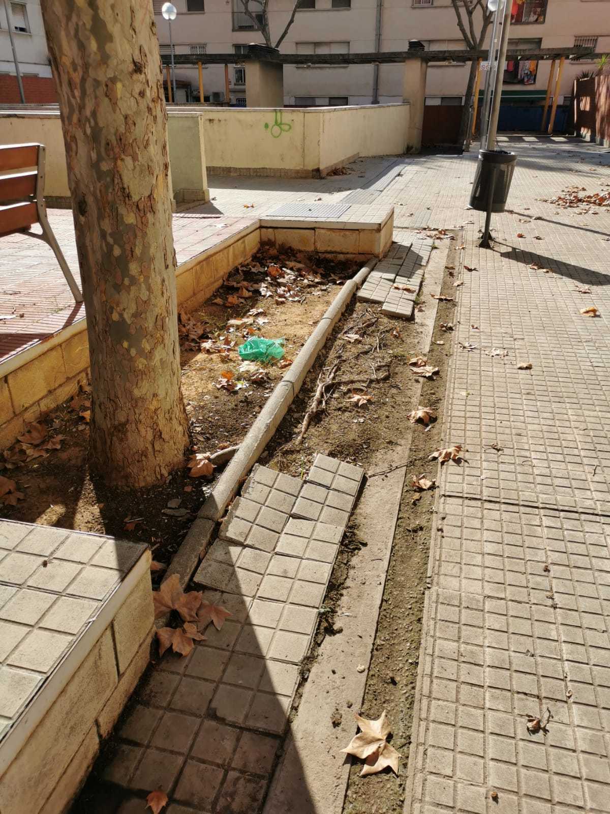 Imatge pels mitjans: Reforma plaza interior bloques calle Ebro 1-15