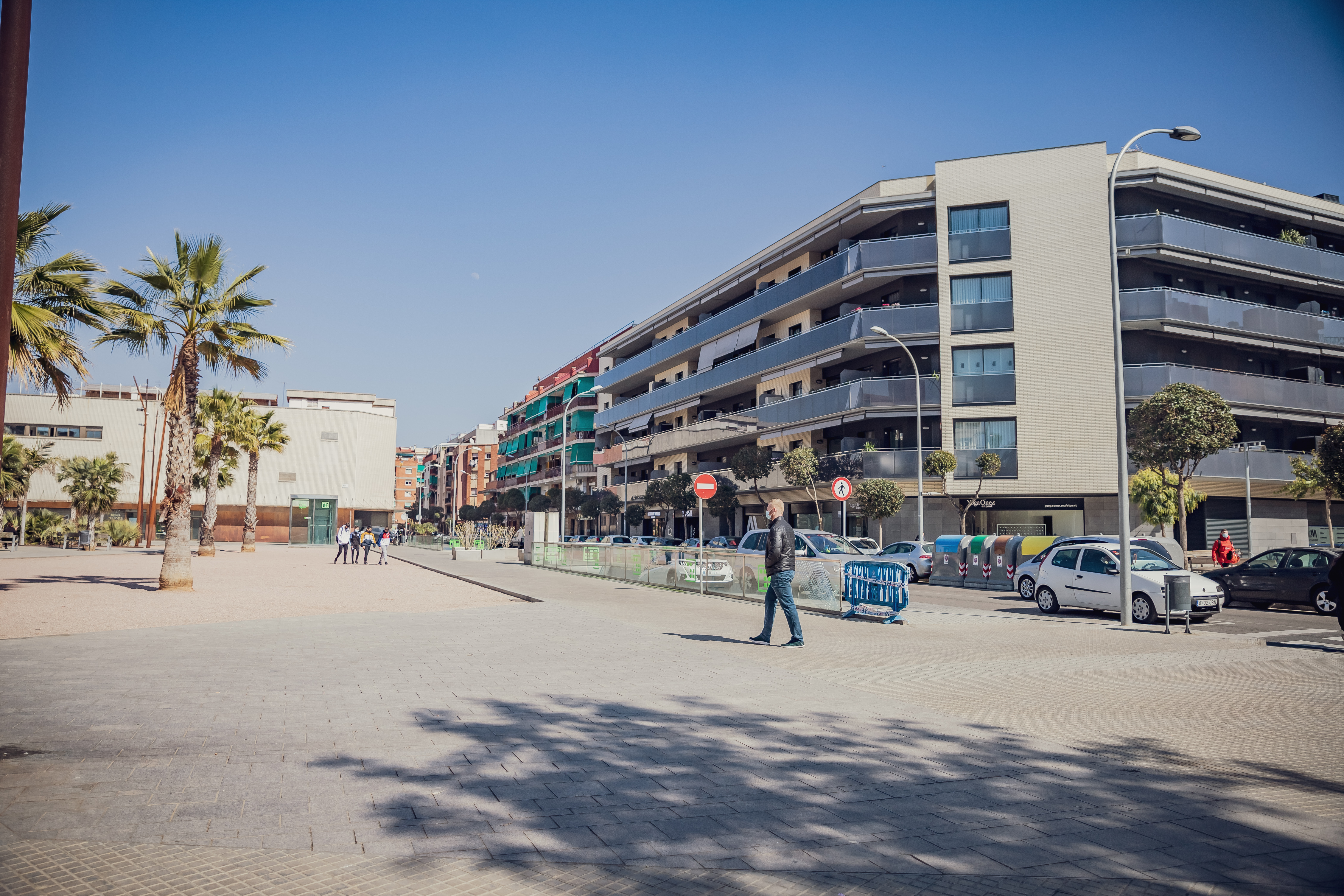 Imatge pels mitjans: 28.  Crear més places d’aparcament per a motos a la plaça de Blanes