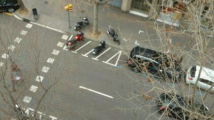 Motos